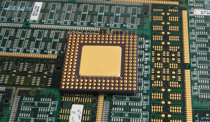 The ‘Spectre’ and ‘Meltdown’ Chip Vulnerabilities Could Affect Grid Hardware
