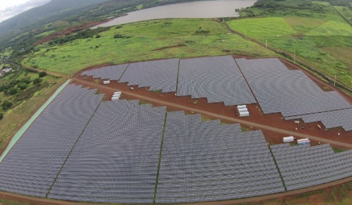 Utility-Scale Solar in Hawaii, Batteries Included