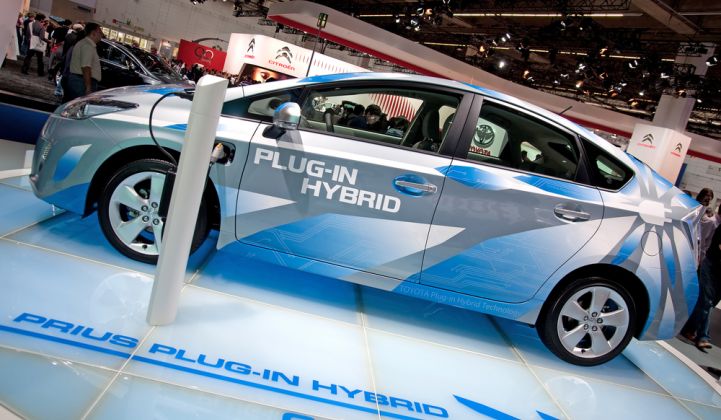 The new joint venture aims to provide a stable supply of competitive batteries to multiple automakers.