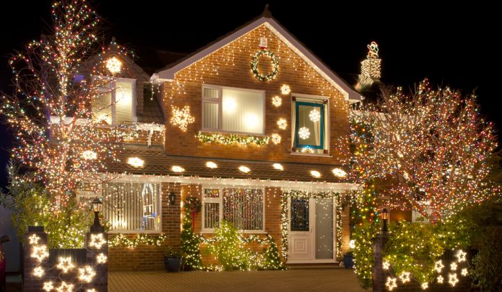 LEDs Cut New York’s Christmas-Light Energy Needs by 35%