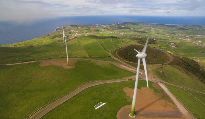 Wind turbines on the island of Graciosa in the Azores, with just under 5,000 inhabitants and a peak load of just 3 megawatts.