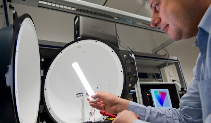 Philips Ups LED Ante With 200-Lumens-per-Watt Tube