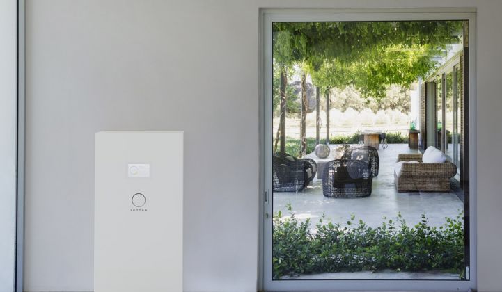 Sonnen Launches a Home Battery for Self-Consumption at a 40% Reduced Cost